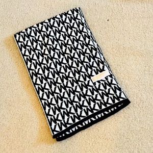 Michael Kors signature knit scarf